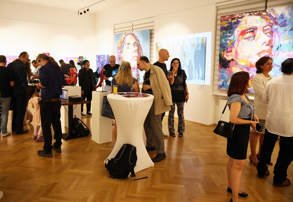 Viyana Yunus Emre Enstitüsü'nde 20 ülkeden 20 sanatçının eserleri sergilendi - 2