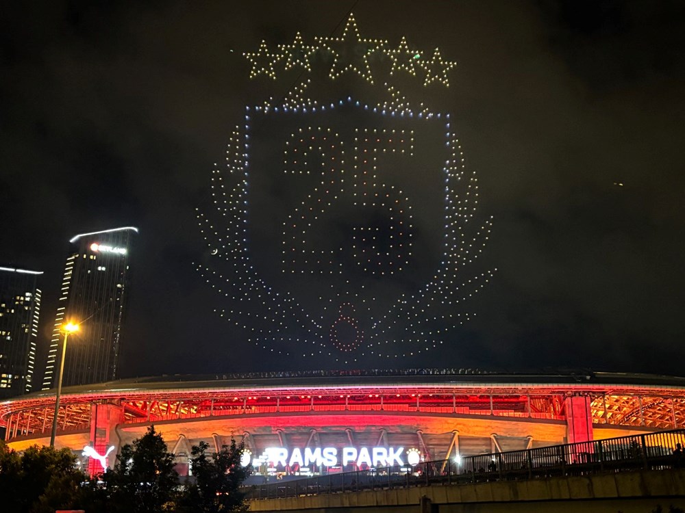 Galatasaray'dan maç sonu drone gösteri: Büyüleyici şov 73 9sgDnlenLU nMysoLytqQw