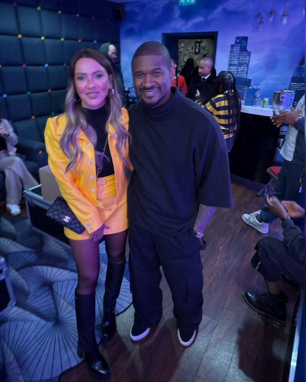 Hadise dünyaca ünlü şarkıcı Usher ile bir arada: Yaşayan efsane - 5