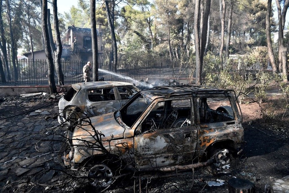 Atina yakınlarında orman yangını büyüdü: Evler hasar gördü, hastane boşaltıldı - 3