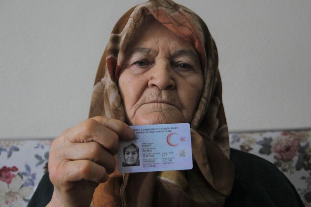 110 yaşındaki Hayriye ninenin uzun hayat sırrı: En çok yediği 3 besin 72