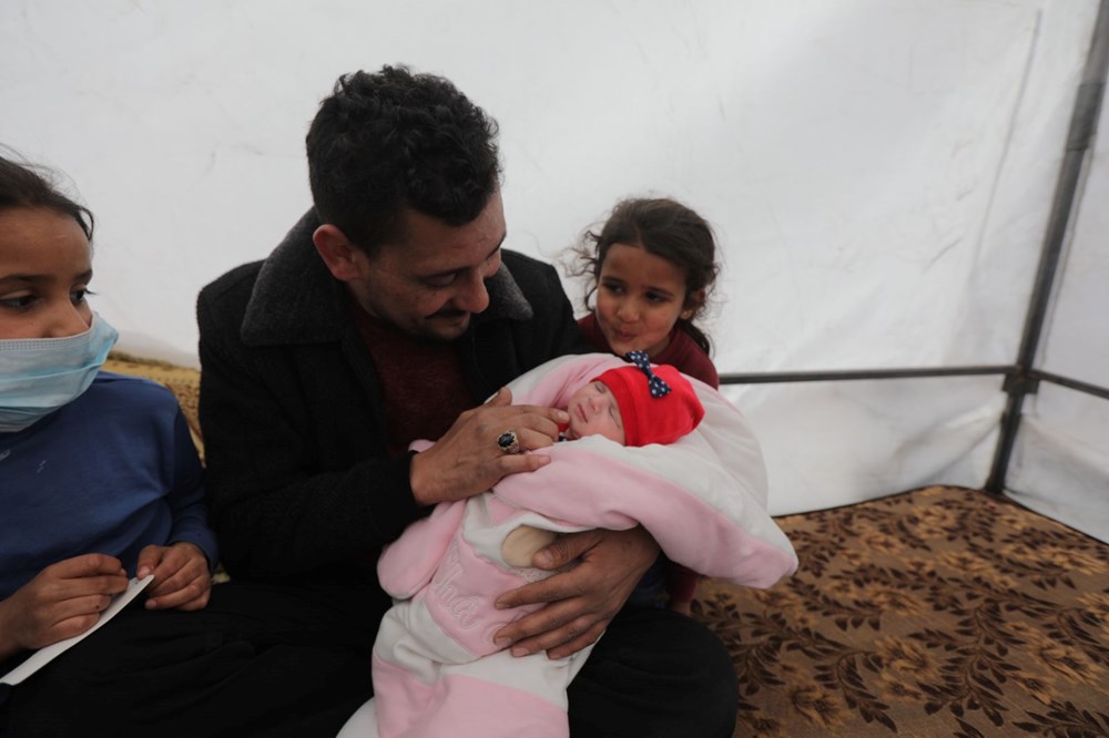 Enkazda doğup öksüz kalan "mucize bebek" yeni evini de Hatay merkezli depremde kaybetti - 10