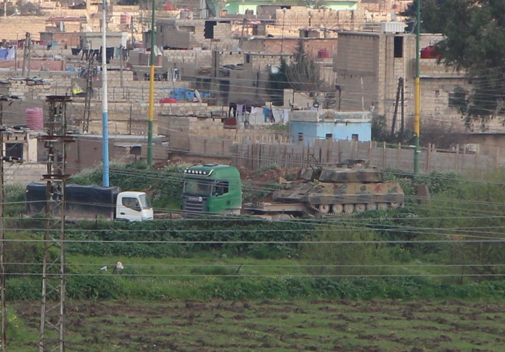 Sınırdaki YPG konvoyu görüntülendi - 1