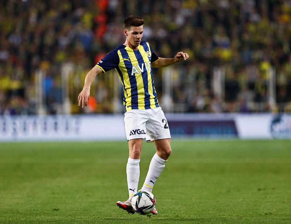 Fenerbahçe'de istenmeyen adamdı, yeni takımına imzayı atıyor: "İnanılmaz iyi, futbol ustası!" - 2