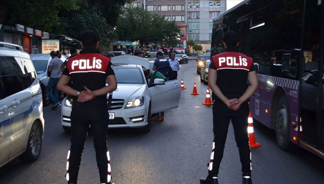 İstanbul'da asayiş uygulamasında aranan 466 kişi yakalandı