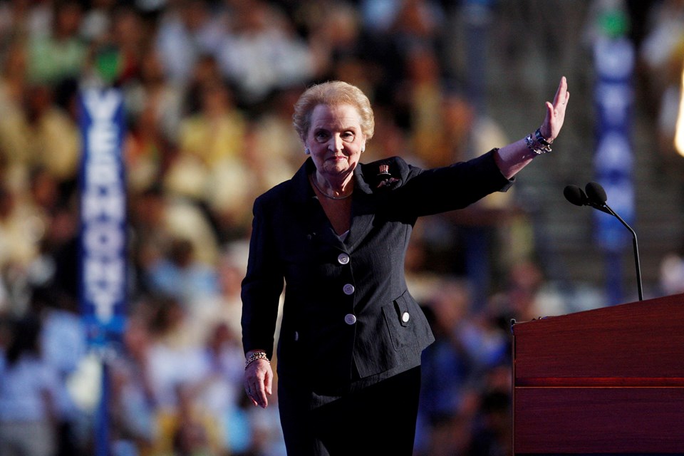 ABD'nin ilk kadın Dışişleri Bakanı Madeleine Albright hayatını kaybetti - 1