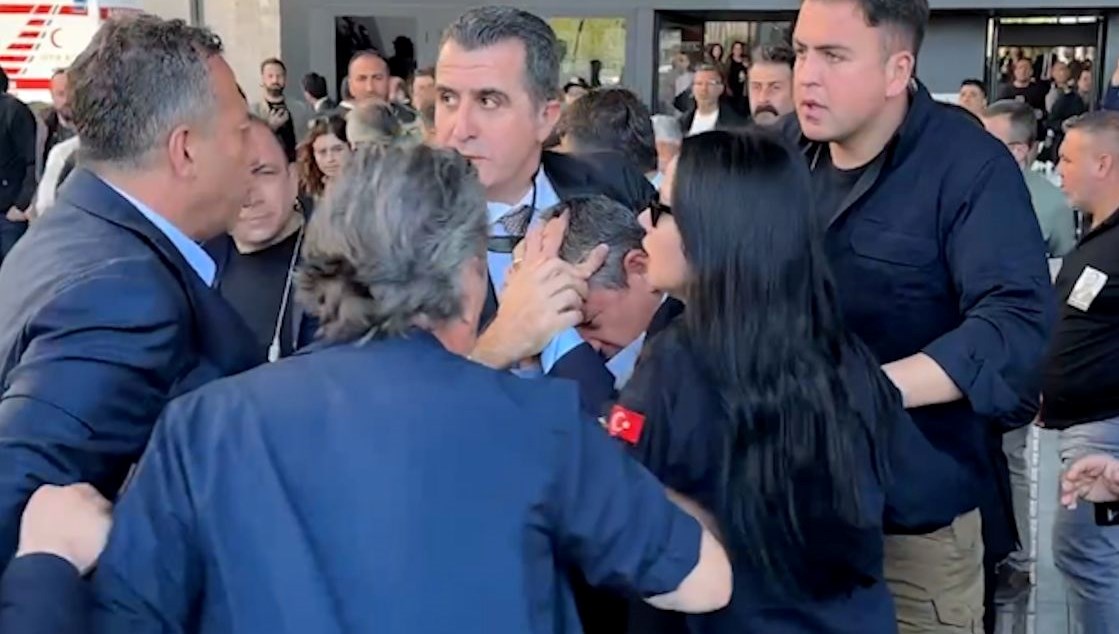 Özgür Özel'e saldırıda güvenlik zafiyeti