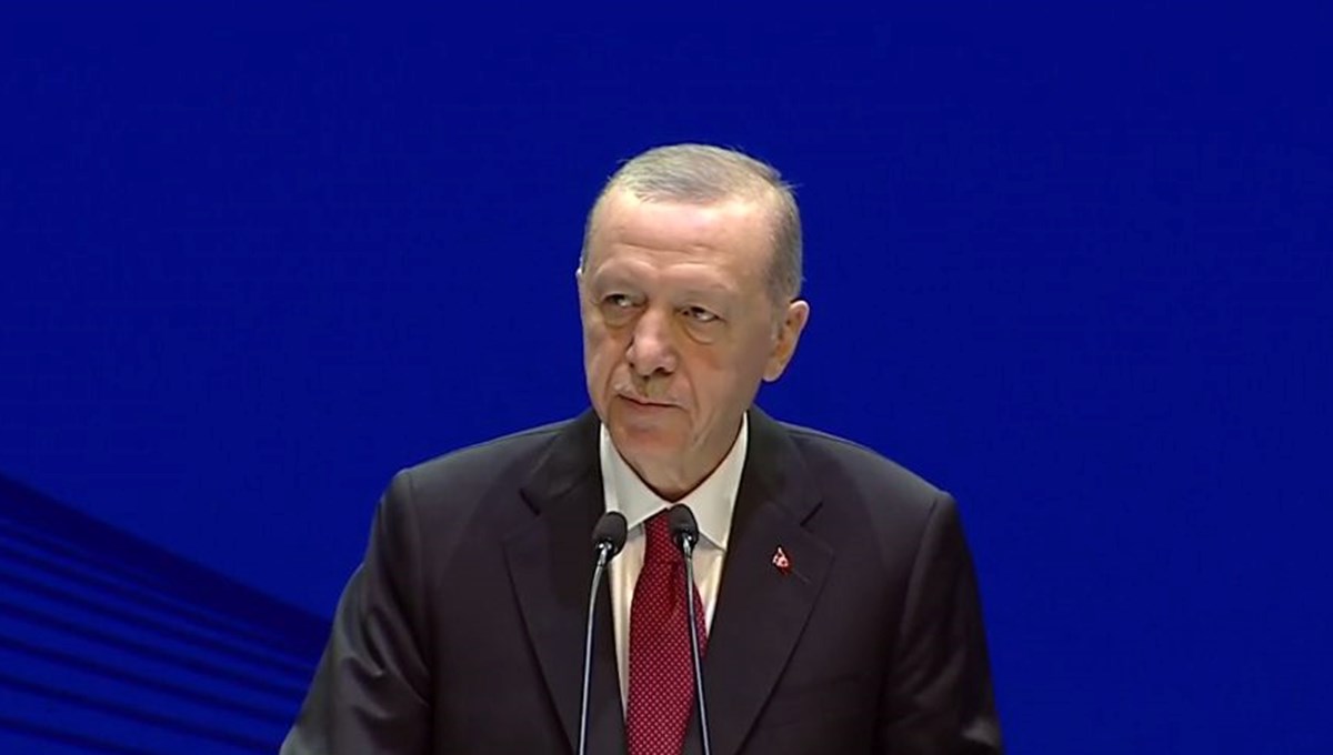 Cumhurbaşkanı Erdoğan açıkladı | Çalışan emeklilere de 5 bin lira Cumhurbaşkanı Erdoğan açıkladı | Çalışan emeklilere de 5 bin lira