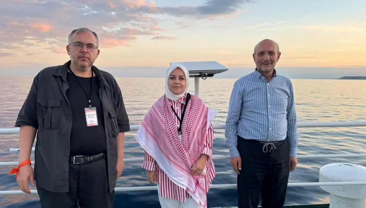 Özgürlük Filosu'ndaki Türk vekiller döndü