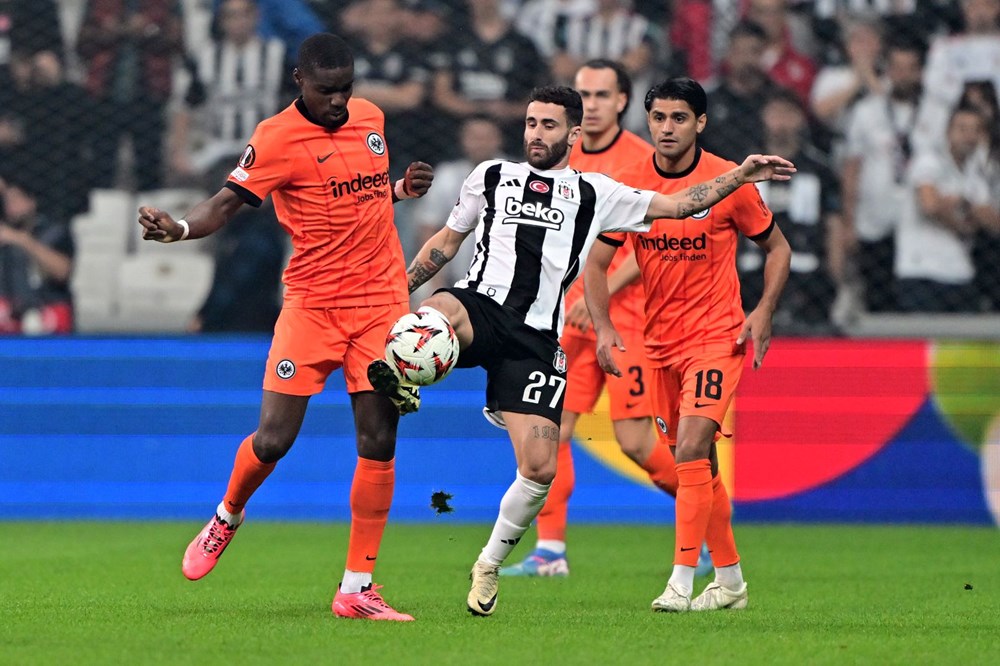 Beşiktaş, Avrupa'da mağlup oldu: Dolmabahçe'de 4 gol!