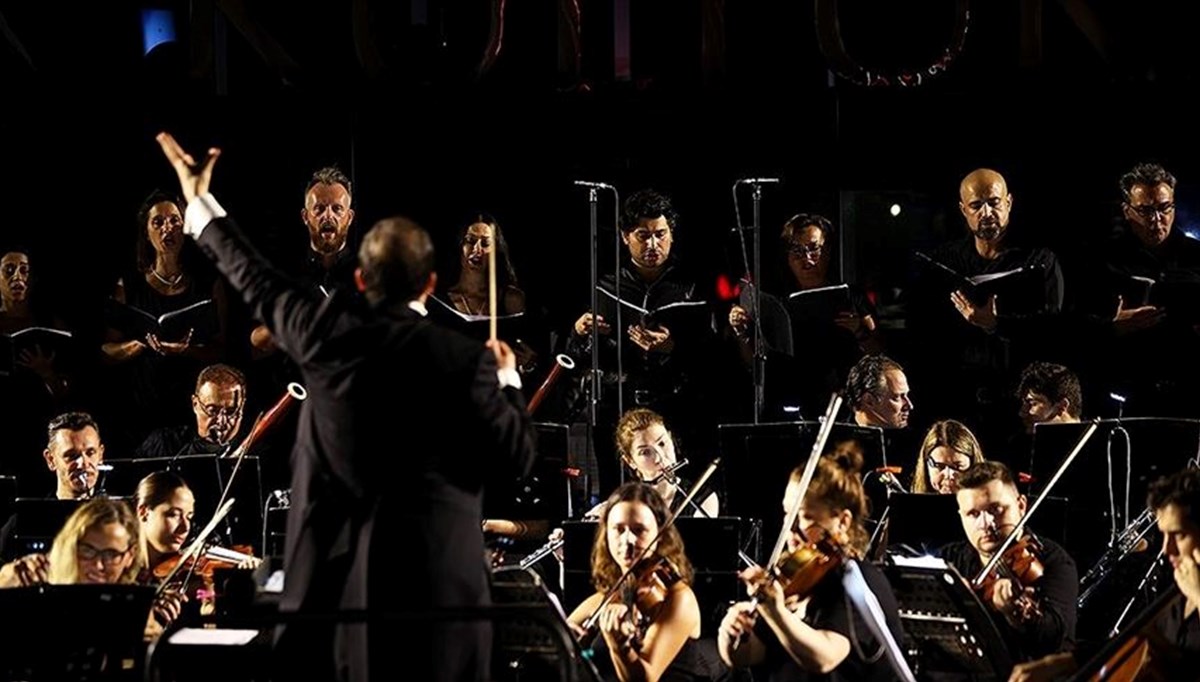 İstanbul Devlet Senfoni Orkestrası'ndan Atatürk'ü Anma Konseri