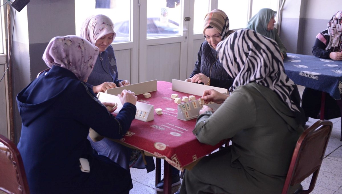 Senede bir gün bu köyde erkeklerin sokağa çıkması yasak!