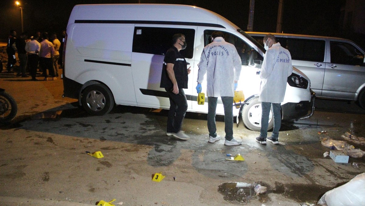 Sokak düğününde pompalı tüfek ve tabancalarla ateş açıldı, polise müdahale edildi