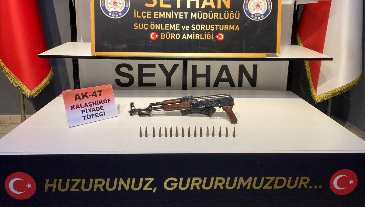 Evin odunluğundaki aramada kalaşnikof tüfek ele geçirildi