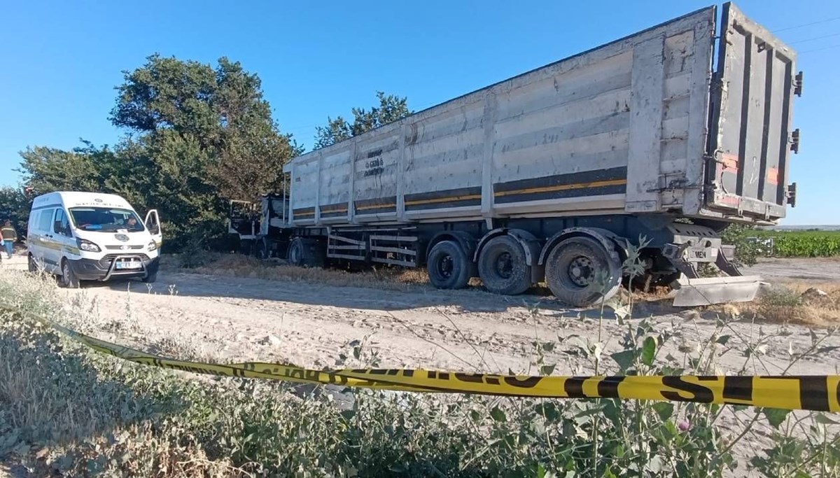 TIR'da feci şekilde can verdi TIR'da feci şekilde can verdi