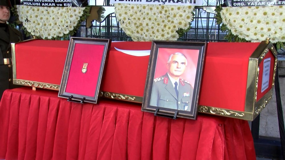 Emekli Korgeneral Hasan Kundakçı son yolculuğuna uğurlandı - 5