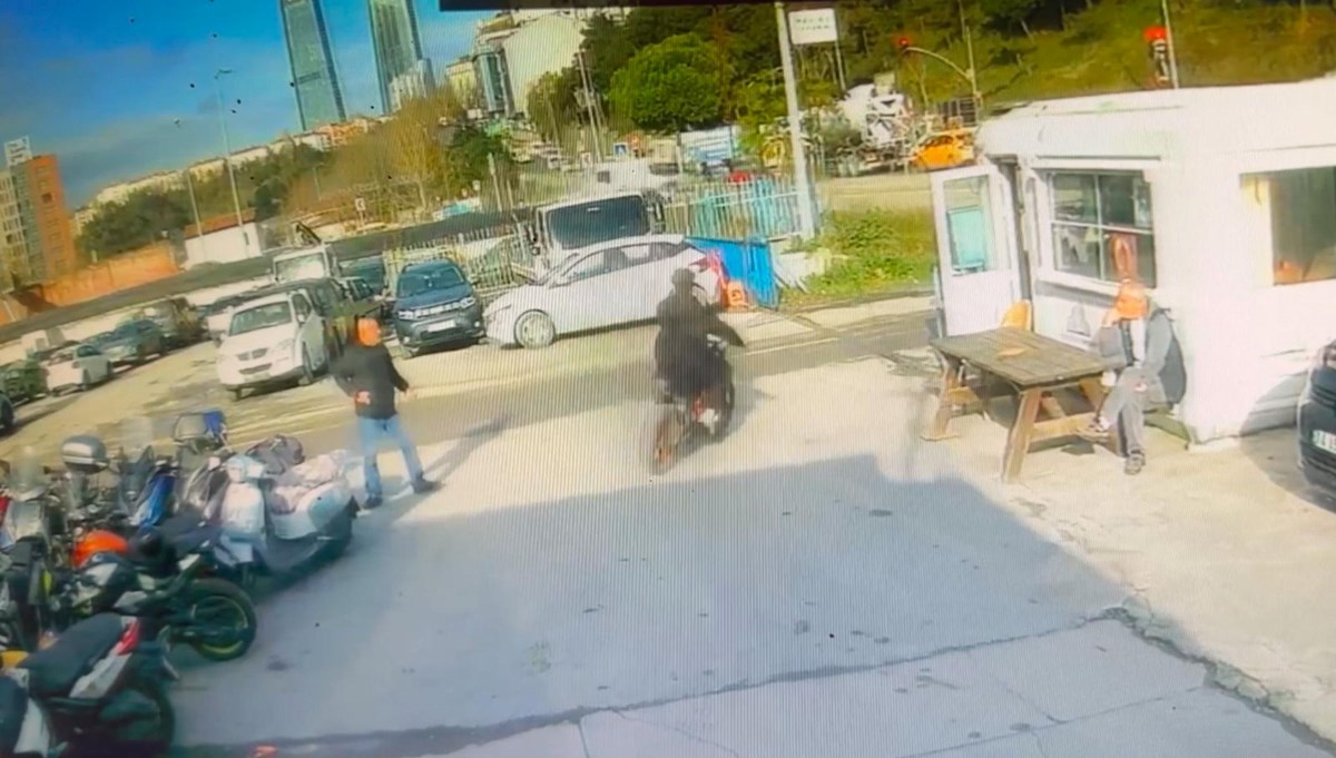 Yediemin Otoparkı'nda hırsızlık: Hem çaldı hem de film gibi kaydettirdi Yediemin Otoparkı'nda hırsızlık: Hem çaldı hem de film gibi kaydettirdi