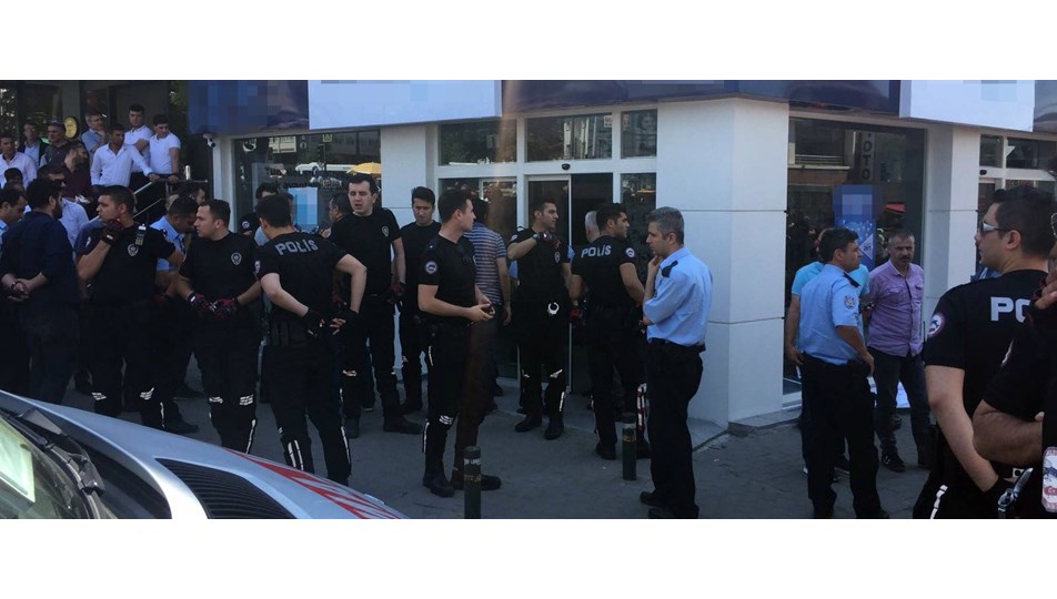 Bursa'da GSM bayisinde silahlı kavga: 1 ölü, 2 yaralı