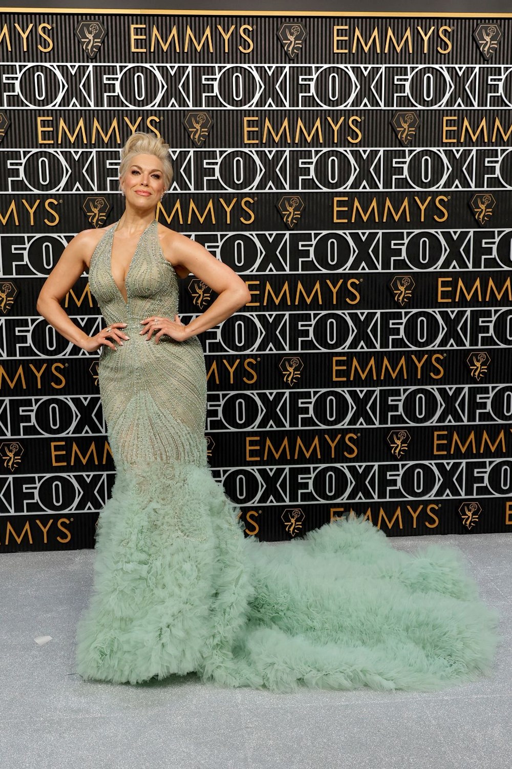 75. Emmy Ödülleri'nde kırmızı halı şıklığı - 11