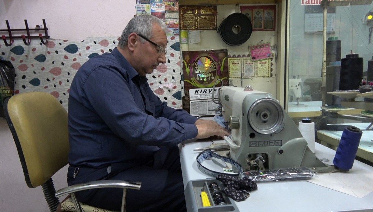 41 yıldır yaptığı mesleğe ilgi azaldı: Artık çırak yetişmiyor 41 yıldır yaptığı mesleğe ilgi azaldı: Artık çırak yetişmiyor
