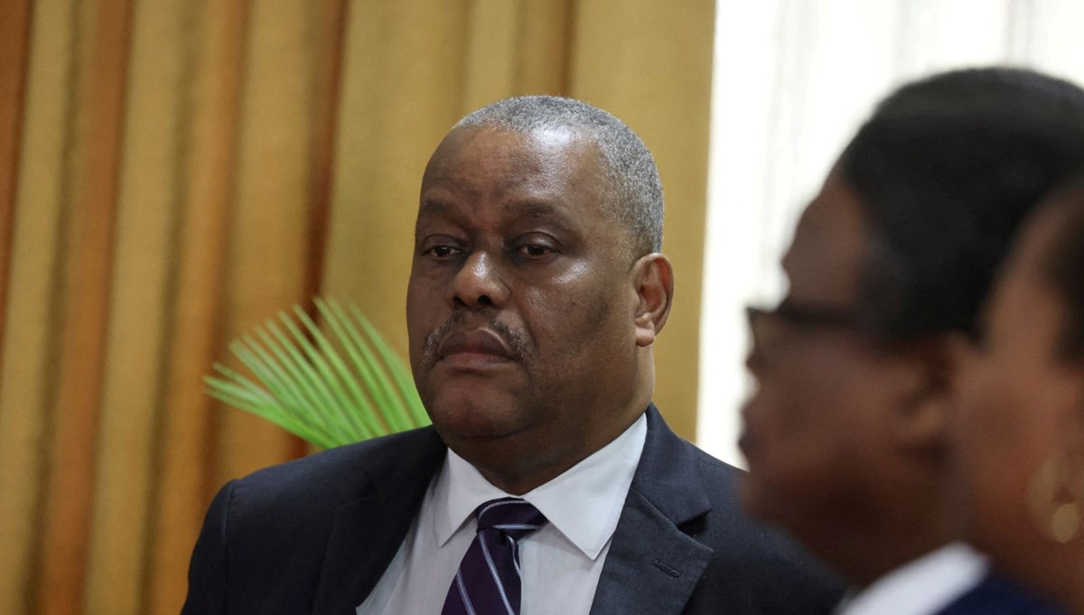Haiti'nin yeni başbakanı hastaneye kaldırıldı Haiti'nin yeni başbakanı hastaneye kaldırıldı