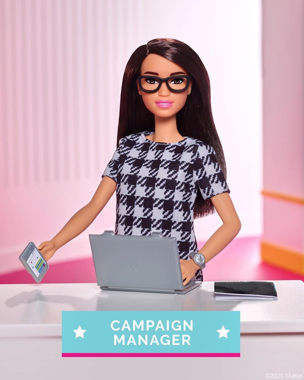 Barbie siyahi kadın başkan adayını tanıttı - 3