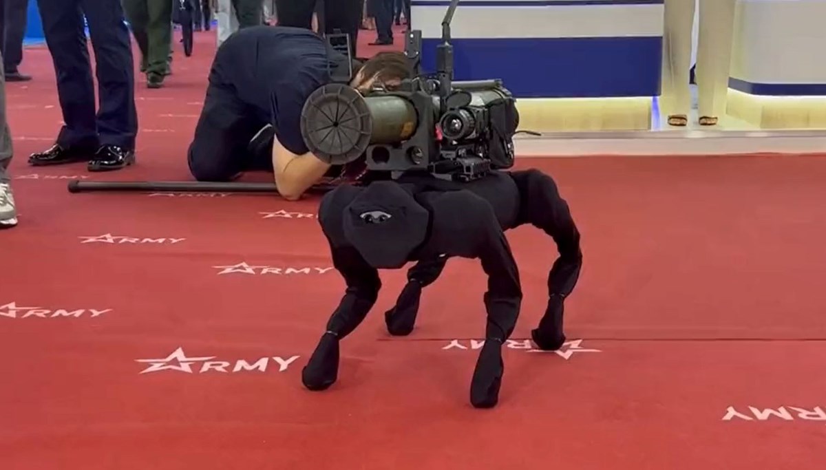 Rusya savaş robotunu tanıttı