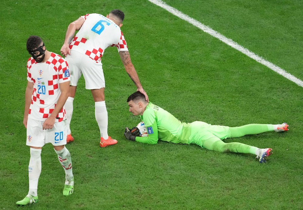 Hırvatistan, yıldızlaşan kalecisi Livakovic ile Dünya Kupası'nda yarı finalde - 4
