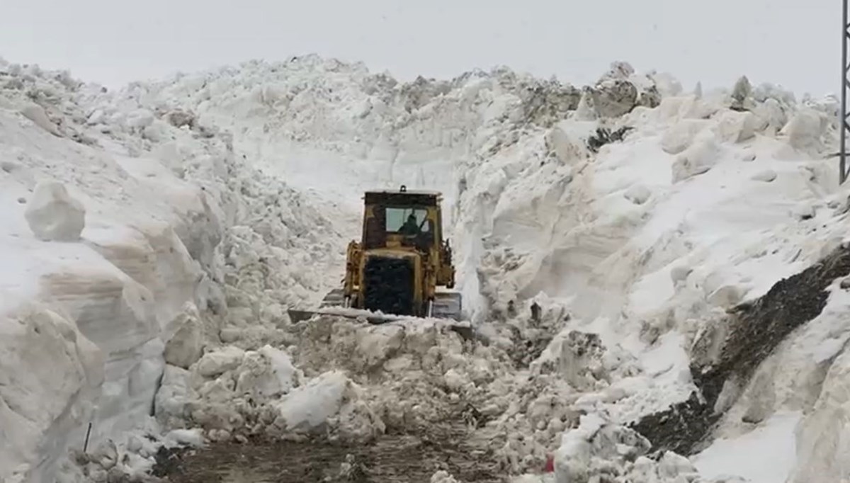 Şırnak'ta mayıs ortasında kar