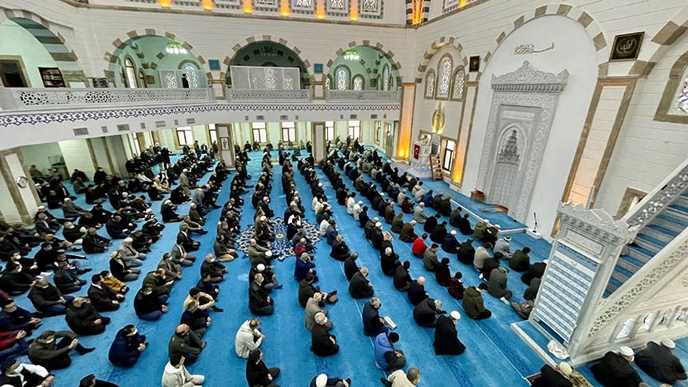 Cuma Namazı vakitleri 5 Ocak: Cuma namazı bugün saat kaçta kılınacak? İstanbul, Ankara ve İzmir'de cuma namazı saatleri - 1