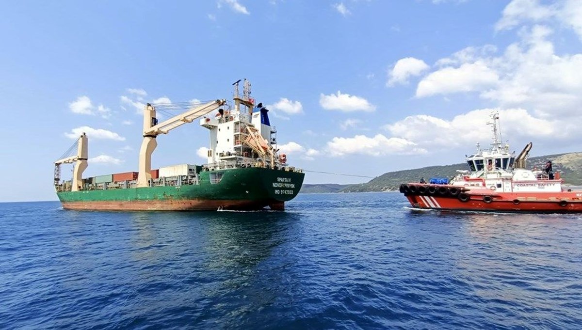 Sarıyer açıklarında gemi arızası Sarıyer açıklarında gemi arızası