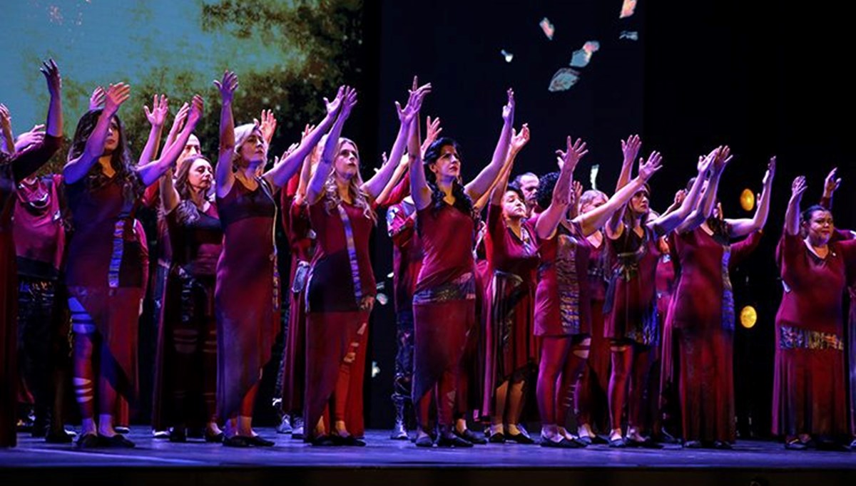 Mersin Devlet Opera ve Balesi'ne 30. yıl kutlaması Mersin Devlet Opera ve Balesi'ne 30. yıl kutlaması