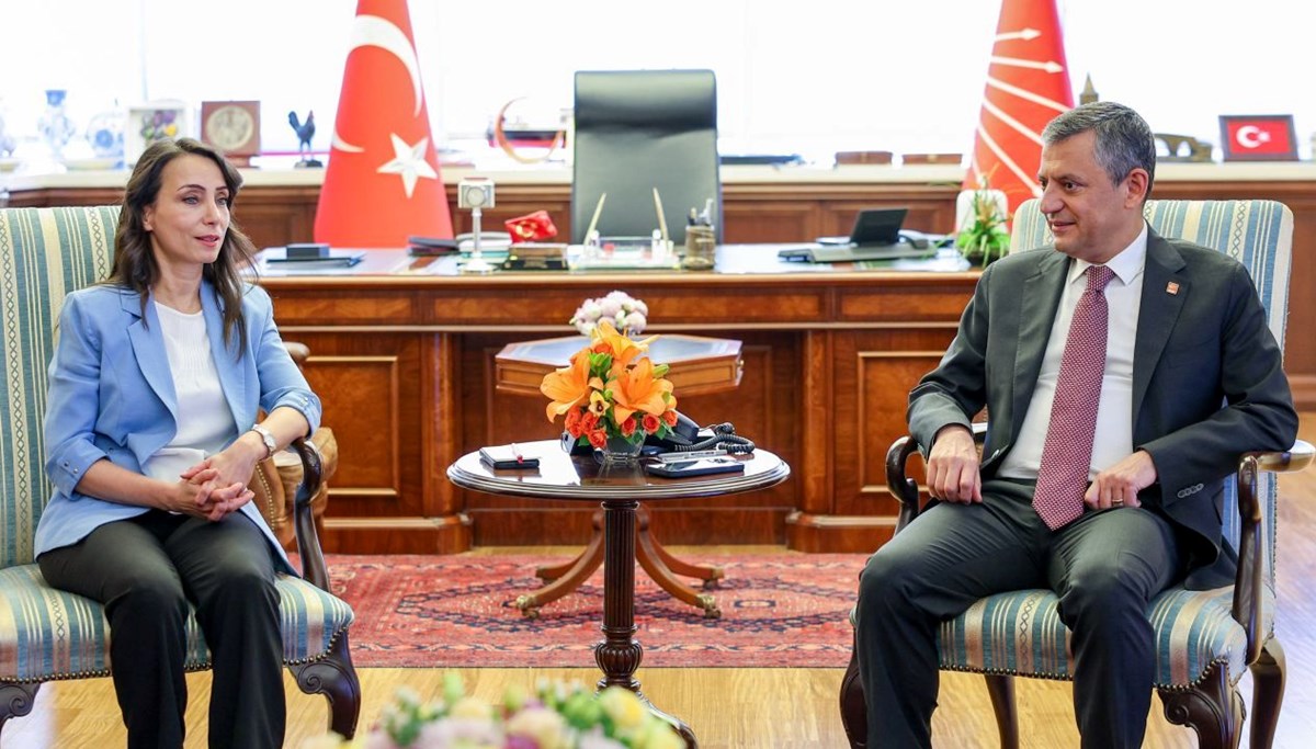 DEM Parti heyetinden CHP'ye ziyaret