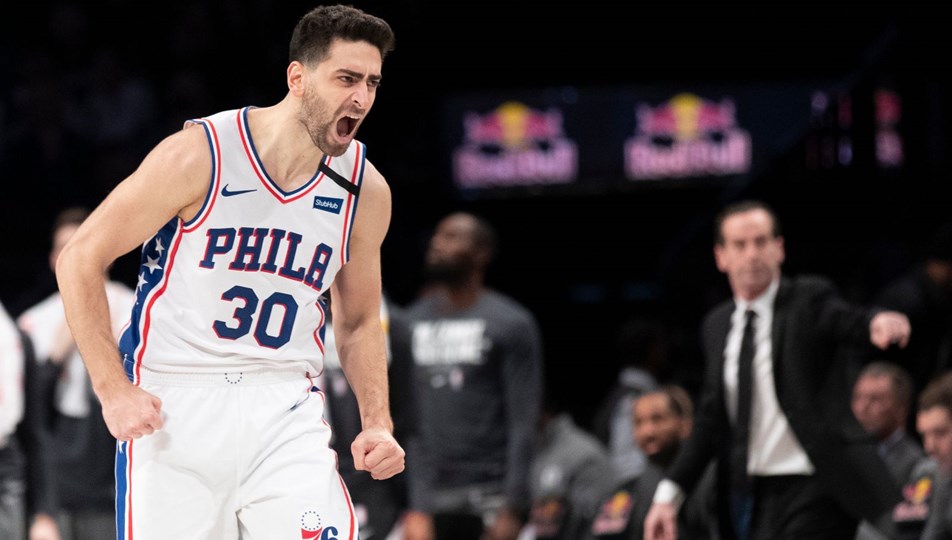 Furkan Korkmaz'dan maçı koparan üçlük