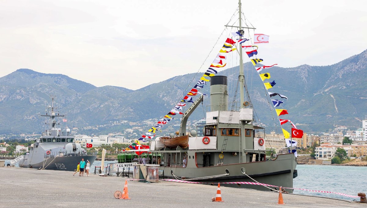 TCG Nusret Müze Gemisi Mersin'de ziyarete açıldı