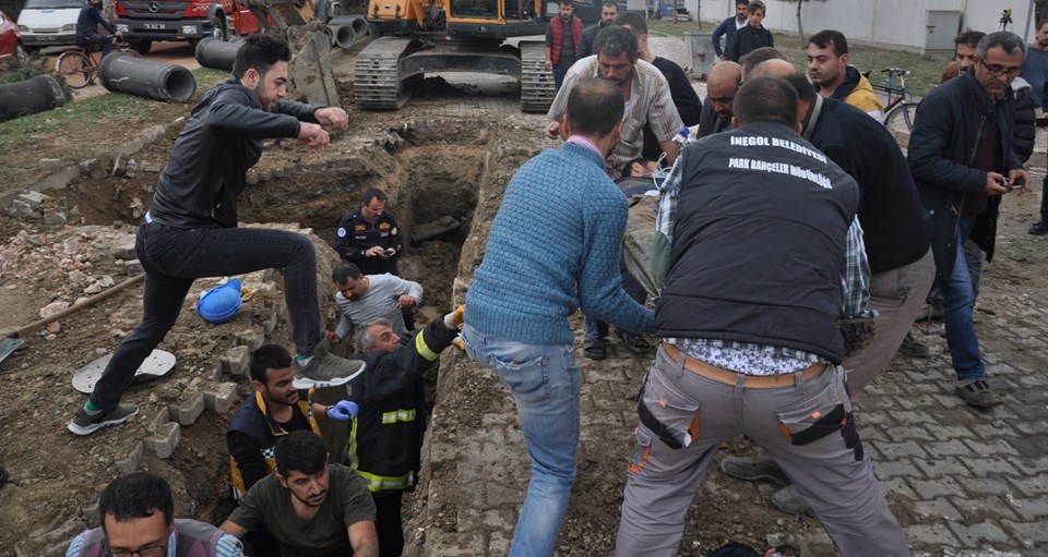 Kanalizasyon çalışmasında göçük: 1 işçi hayatını kaybetti - 2