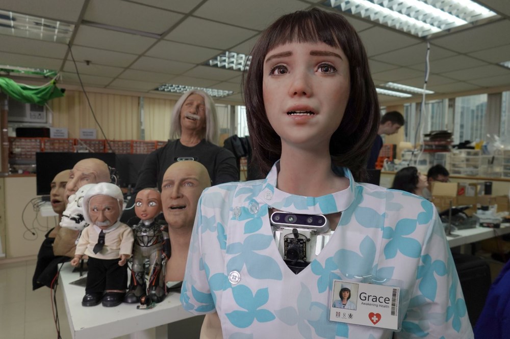 Robot Sophia'ya kardeş geldi: Robot hemşire Grace - 1