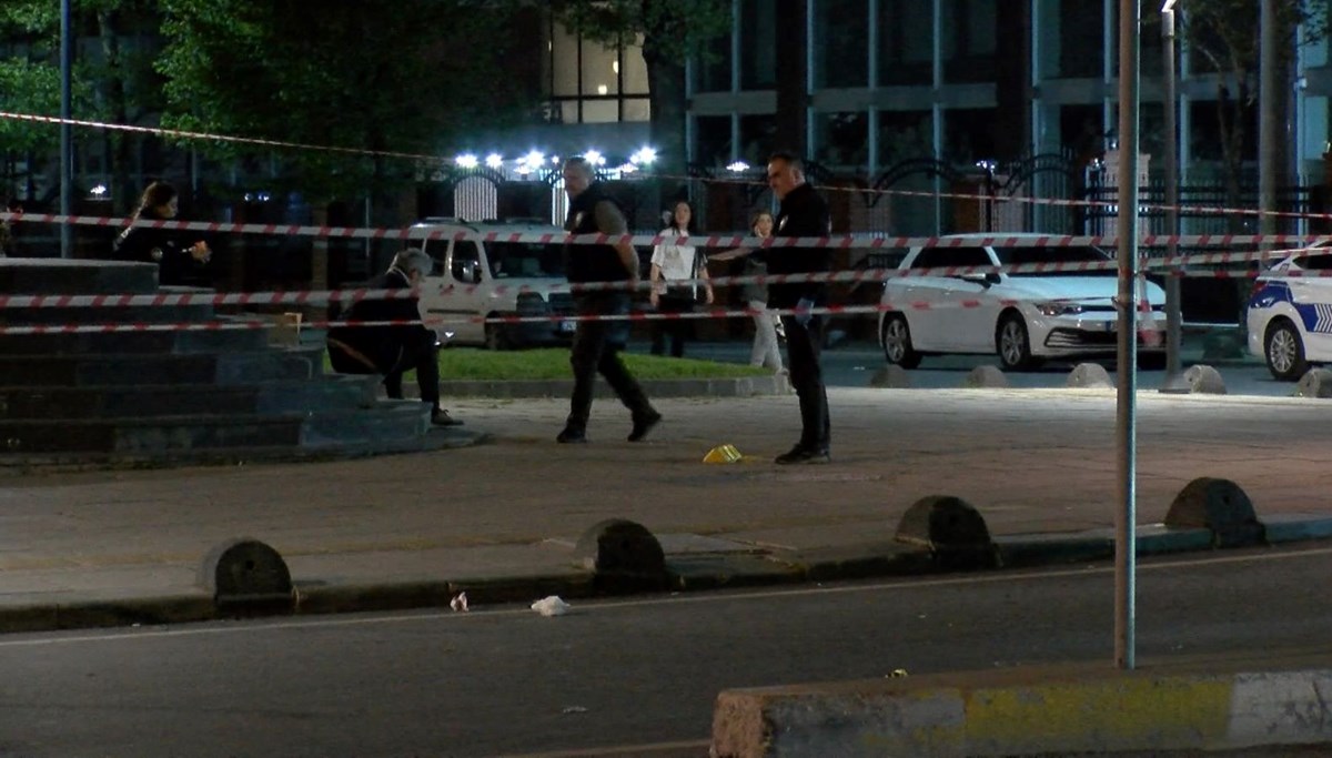 Bağcılar'da husumetlisini silahla öldürdü