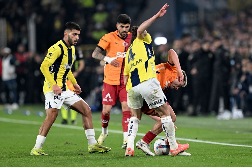 Derbi Zaferi Sonrası Yorumlar Coştu: Galatasaray, Fenerbahçe'yi Kupa Dışına İtti, Eleştirmenler İki Uca Bölündü! 75 ALQzKSjMcEGe907cD9rUaw