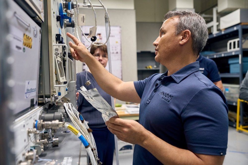 Alper Gezeravcı çalışmalarına başladı, İlk Türk Astronot uzayda hangi görevleri gerçekleştirecek? - 11