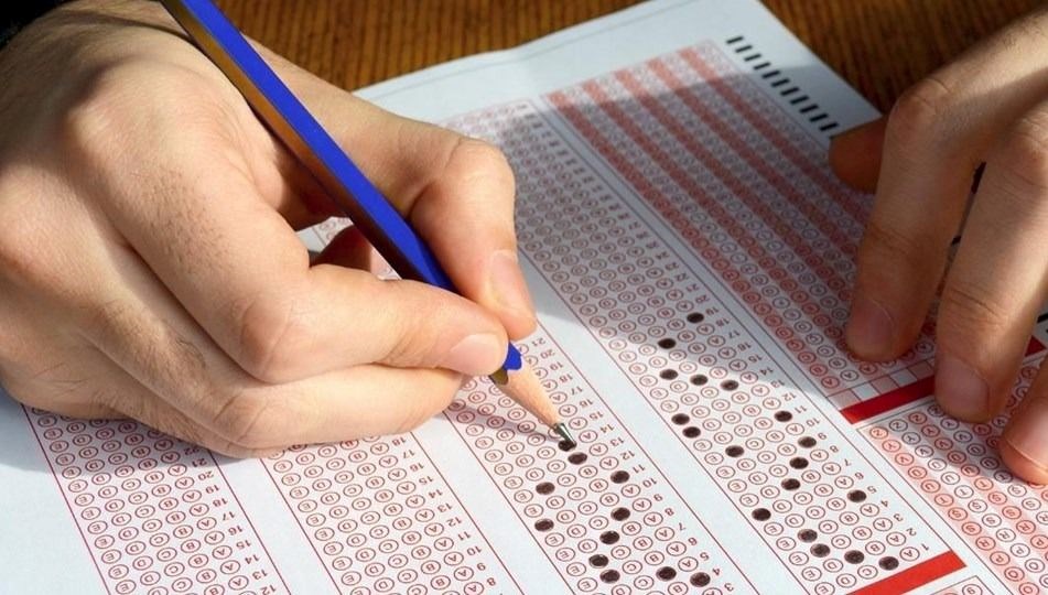 305 bin aday hiçbir soruyu yapamadı