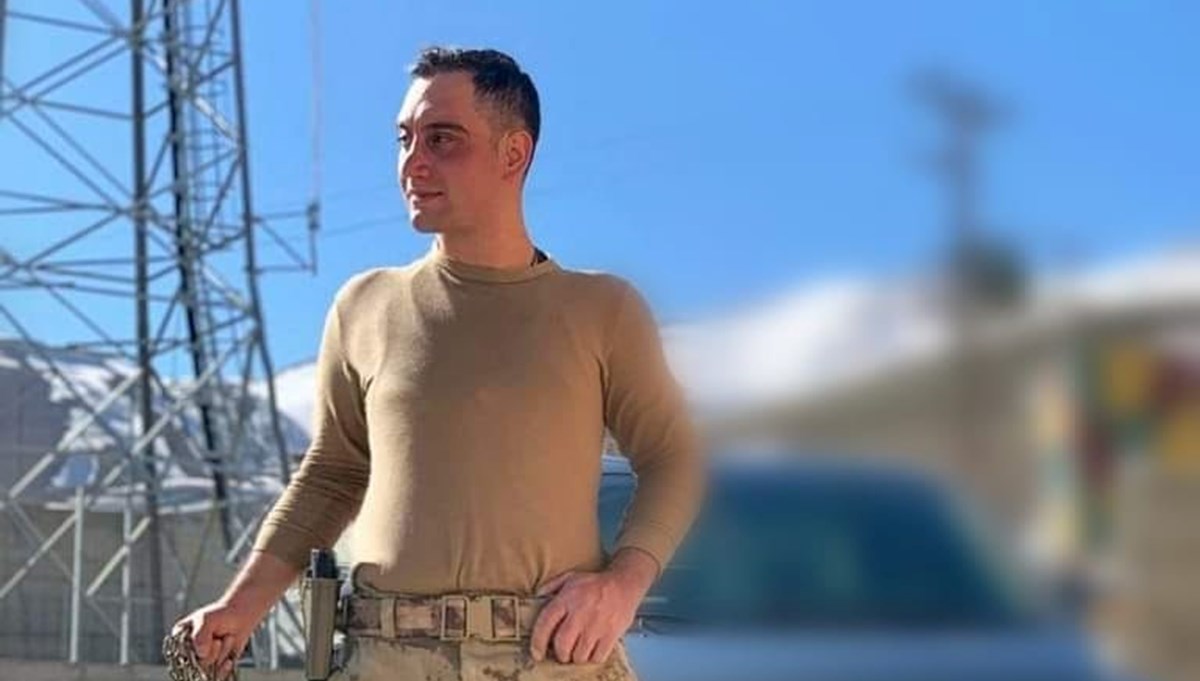 Kalp krizi geçiren uzman çavuş, yaşamını yitirdi Kalp krizi geçiren uzman çavuş, yaşamını yitirdi