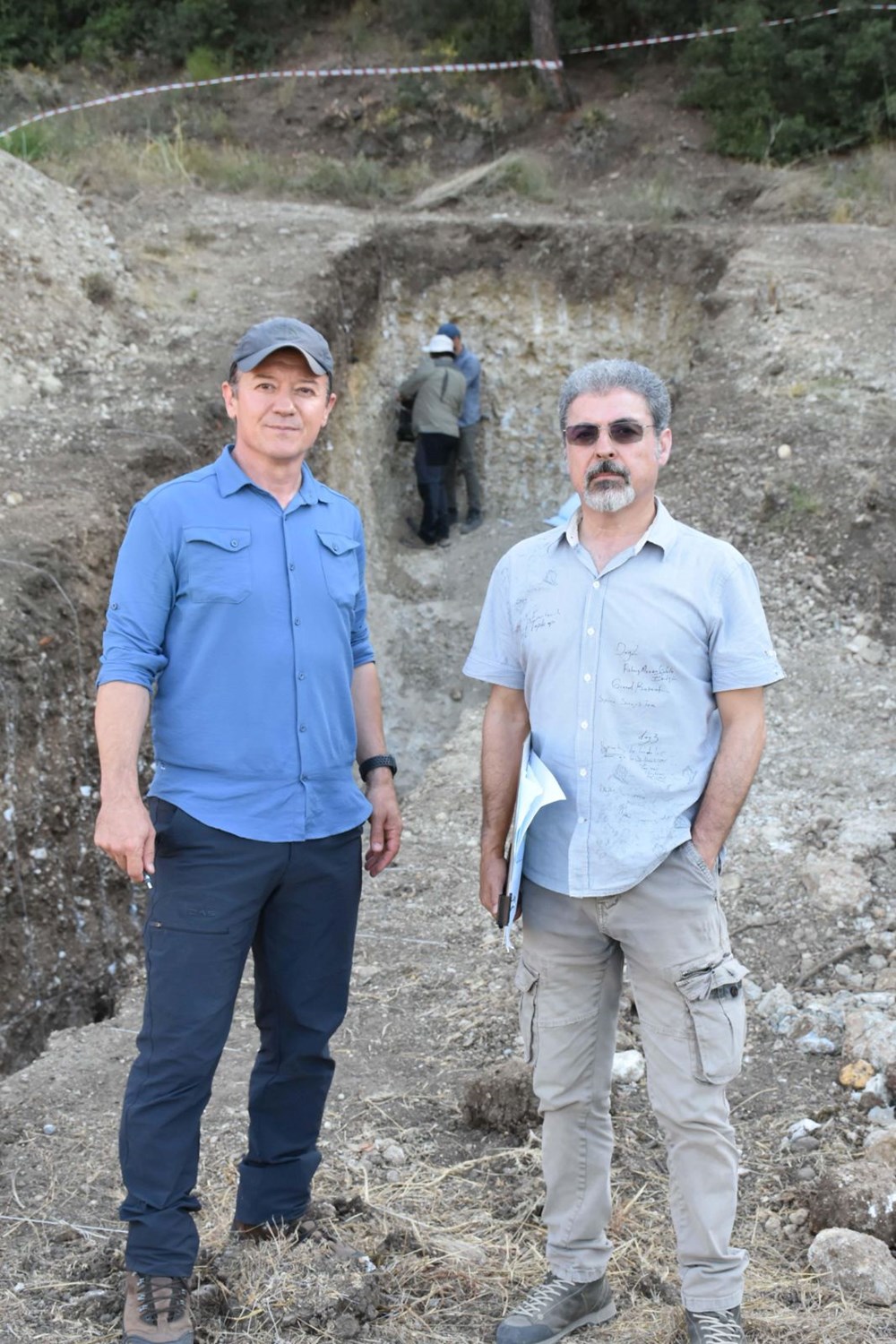 İzmir’de Kemalpaşa’nın altından geçen faya yakın takip |
Bilim insanları hendek açıp inceleme yaptı: “6,7 büyüklüğünde deprem üretebilir” - 11