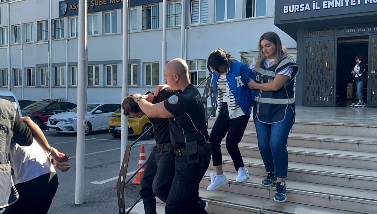 Bursa'da fuhuş operasyonu: 4 şüpheli yakalandı Bursa'da fuhuş operasyonu: 4 şüpheli yakalandı