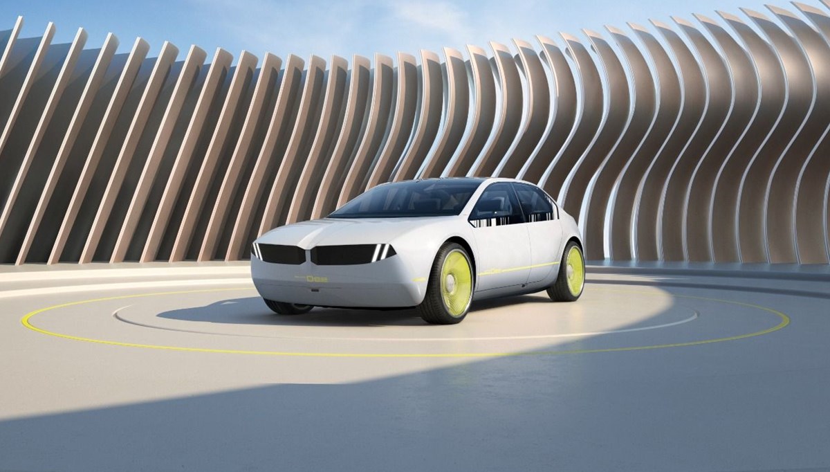 CES 2023: BMW renk değiştirebilen modelini tanıttı