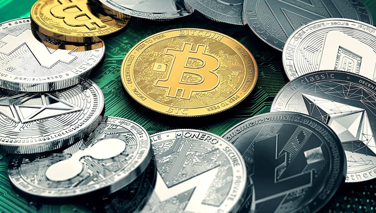 Bu yılın öne çıkan kriptoları Shiba Inu, EverGrow ve HUH Token