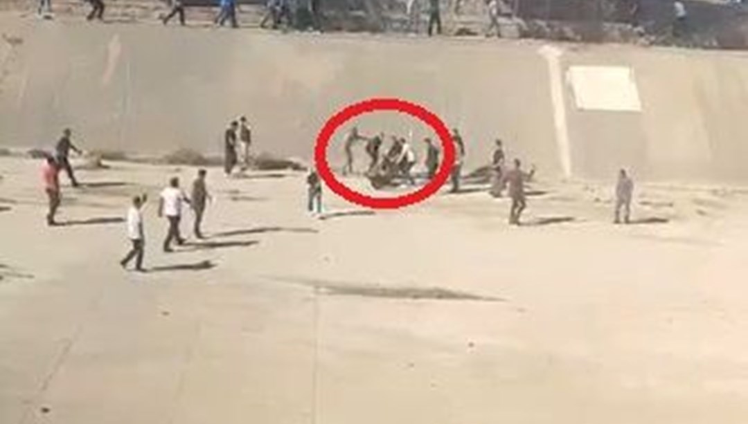 Firari hükümlü, yakınlarıyla polise saldırdı: Ortalık savaş alanına döndü