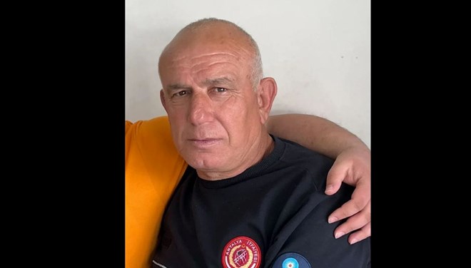 Toplad��� mantarlar� yiyen itfaiyeci �ld�