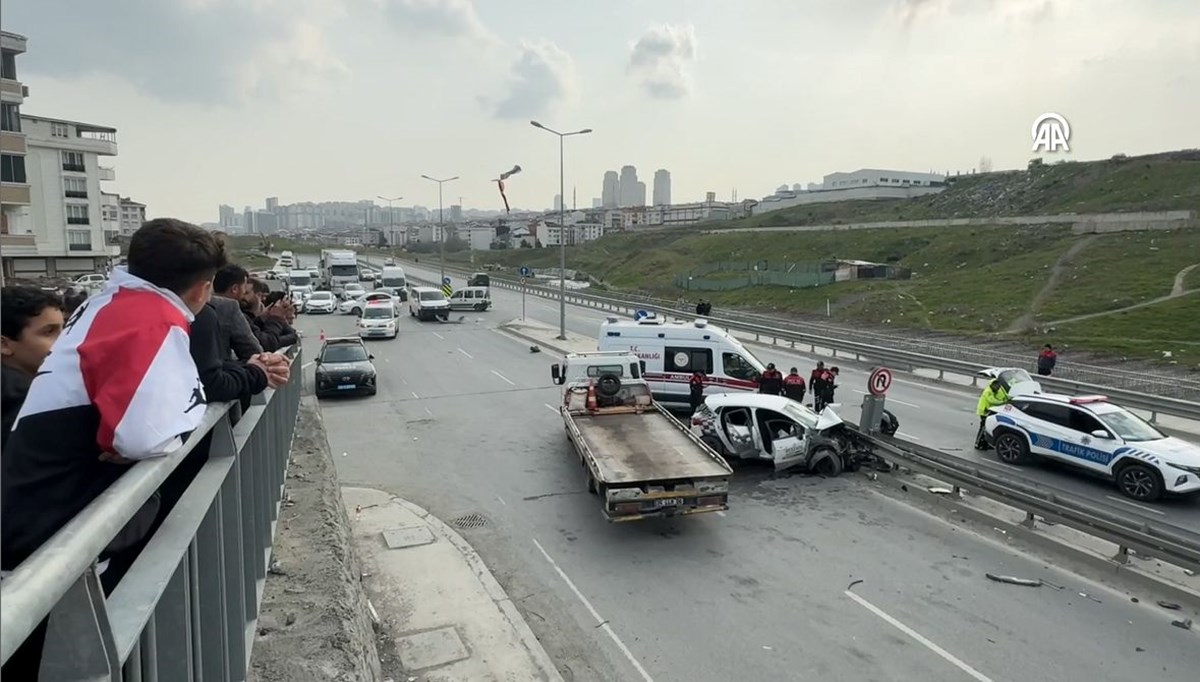 Esenyurt’ta sürücü kursu aracı kaza yaptı: 1 ölü, 2 yaralı