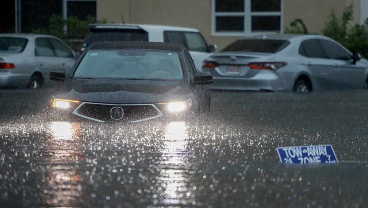Florida'da sel felaketi: Acil durum ilan edildi Florida'da sel felaketi: Acil durum ilan edildi